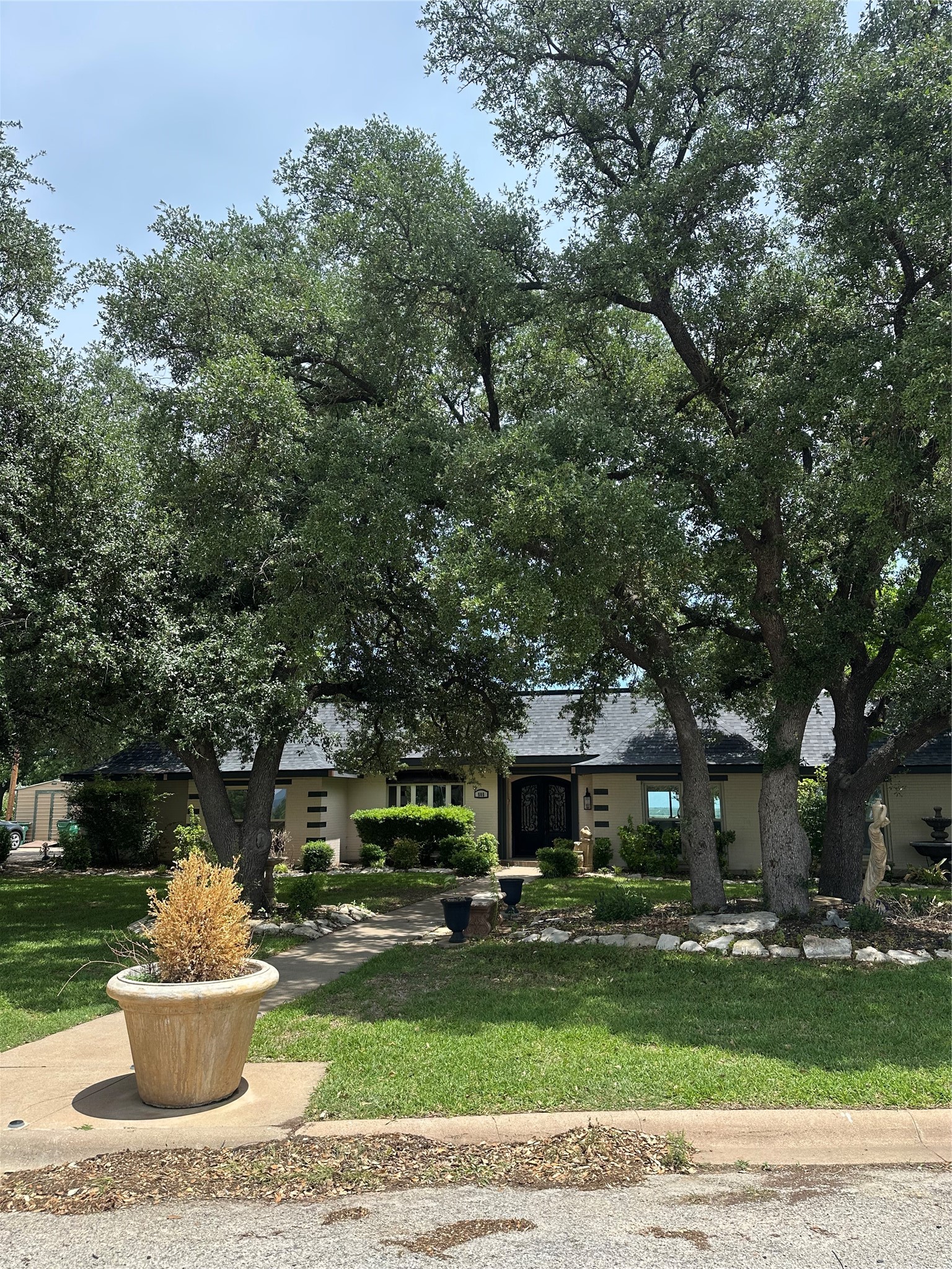 505 High Road Coleman TX 76834