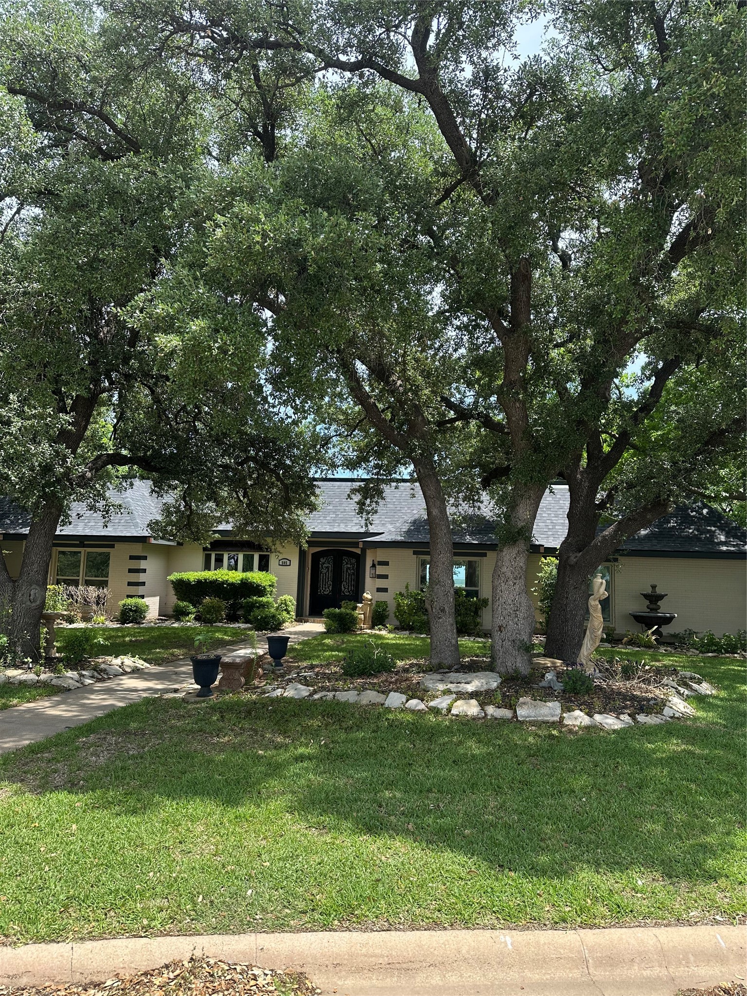 505 High Road Coleman TX 76834