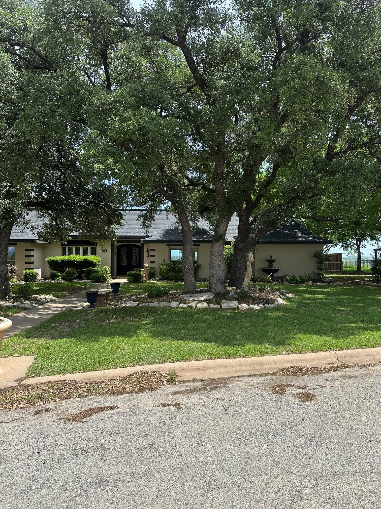 505 High Road Coleman TX 76834