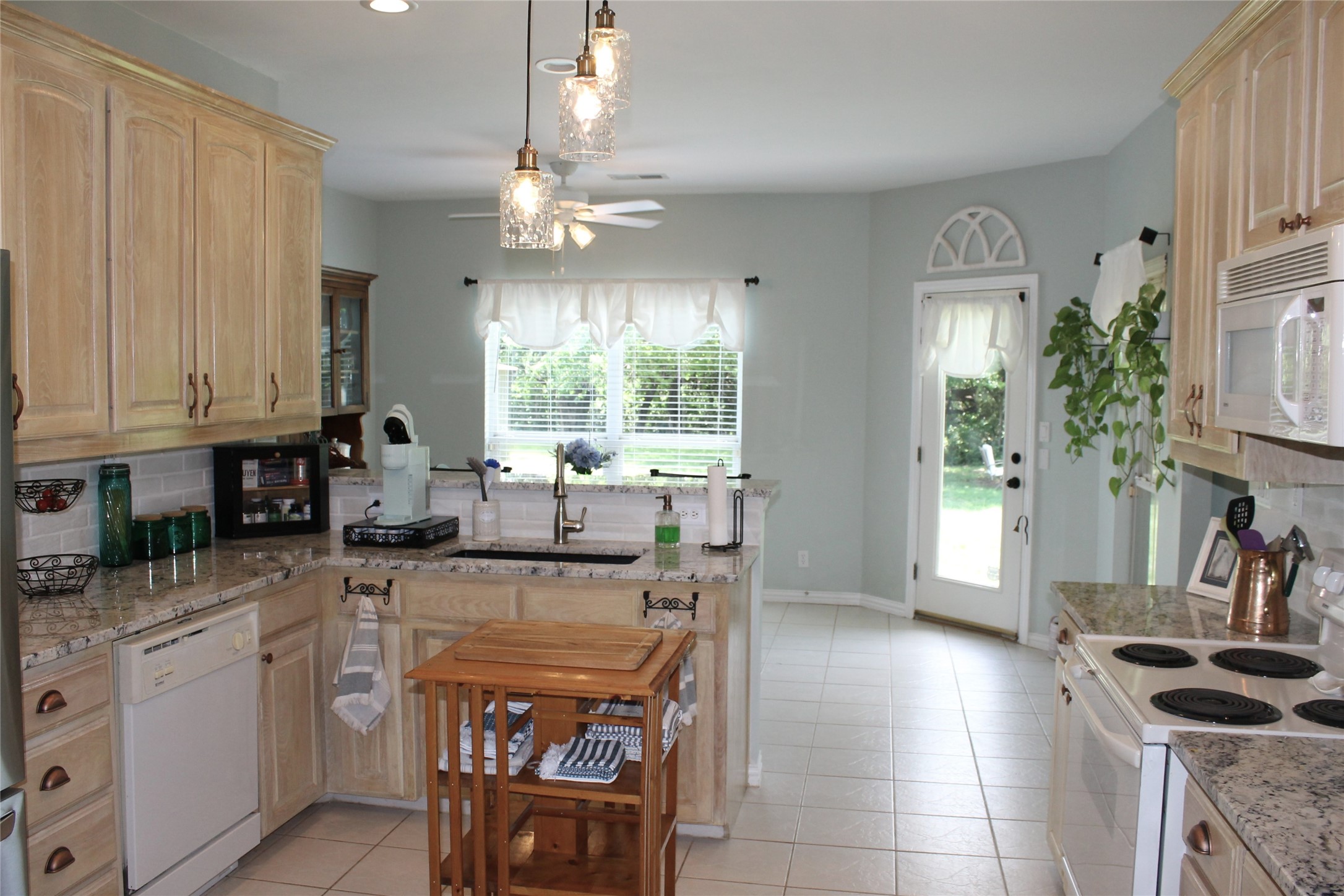 2220 Keefer Road Pottsboro TX 75076