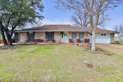 2890 Elsinor Drive Fort Worth TX 76116