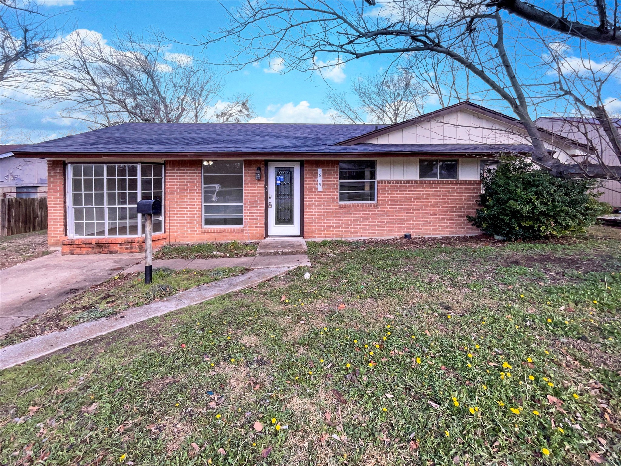 619 Holly Lane Duncanville TX 75116