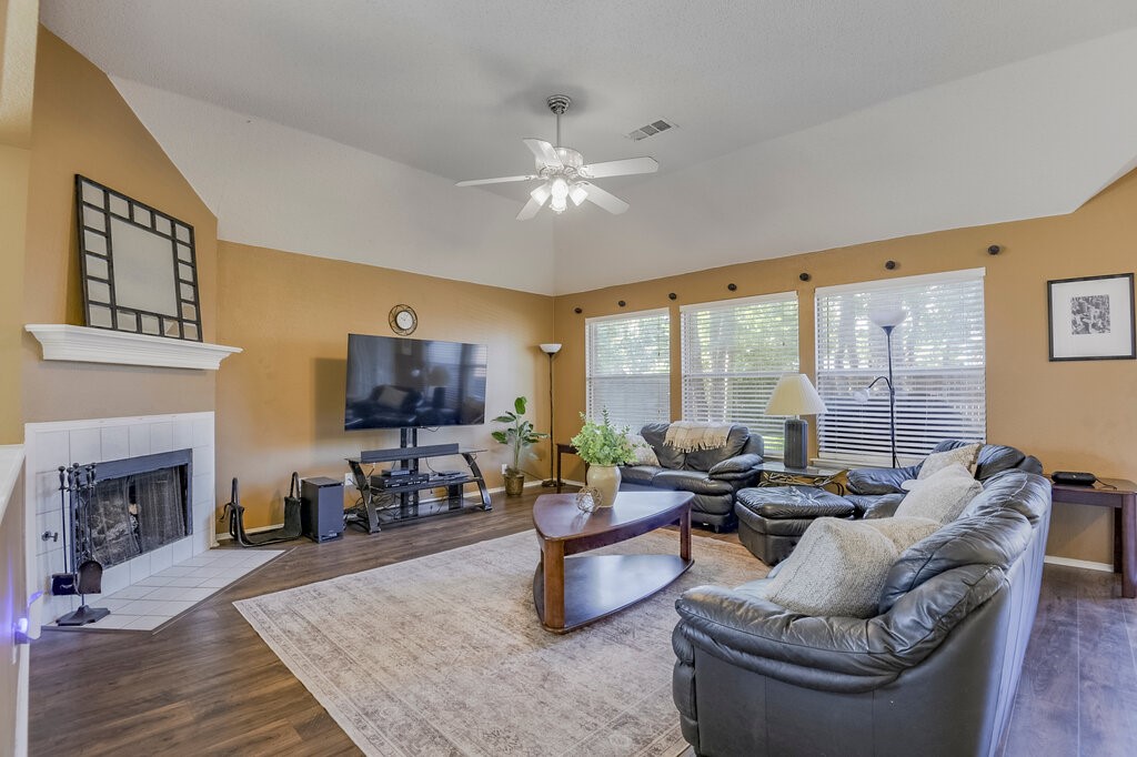 1718 Falcon Drive Corinth TX 76210