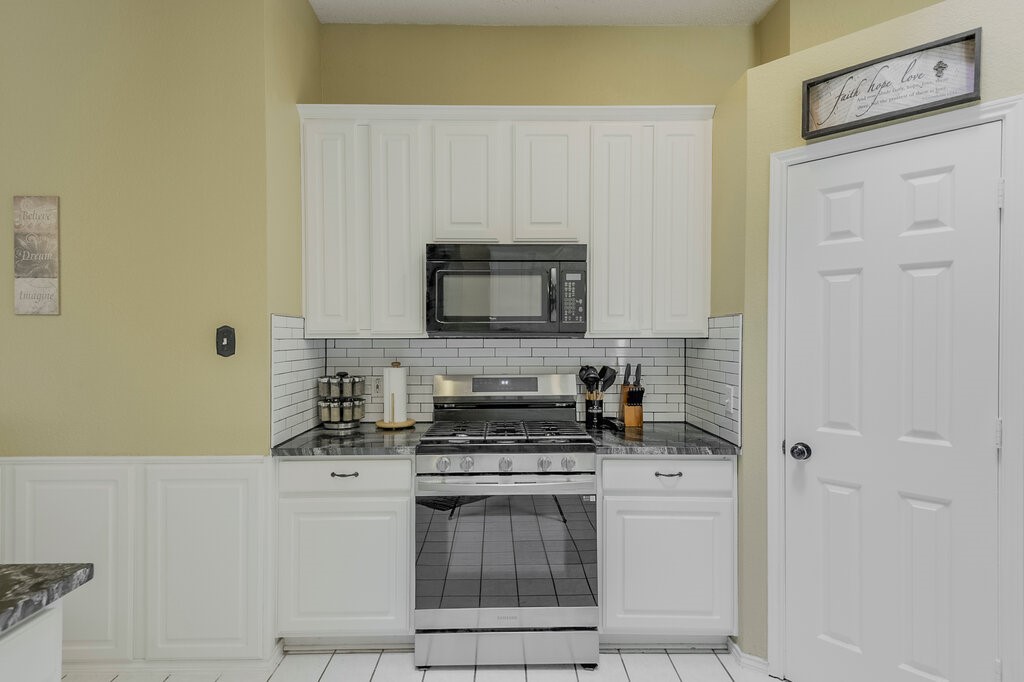 1718 Falcon Drive Corinth TX 76210