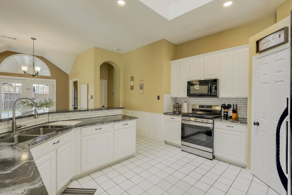 1718 Falcon Drive Corinth TX 76210