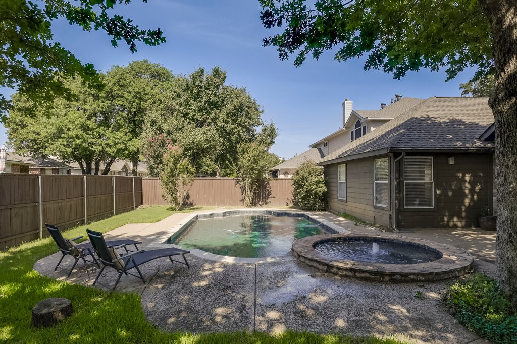 1718 Falcon Drive Corinth TX 76210