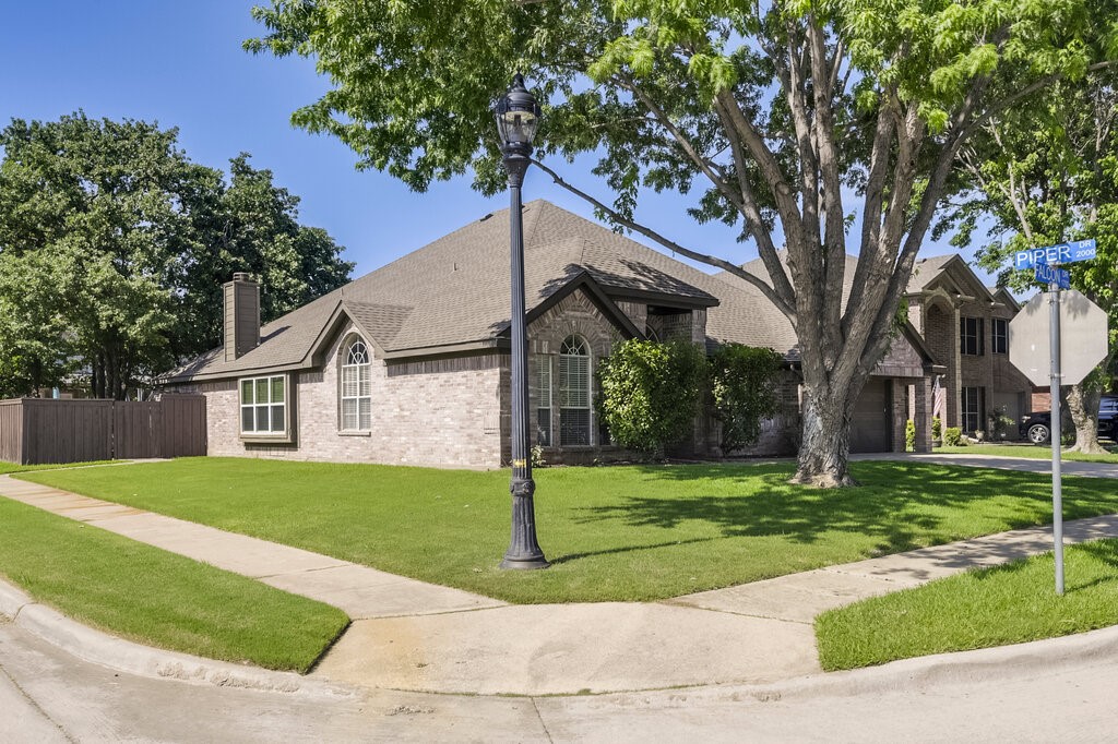 1718 Falcon Drive Corinth TX 76210