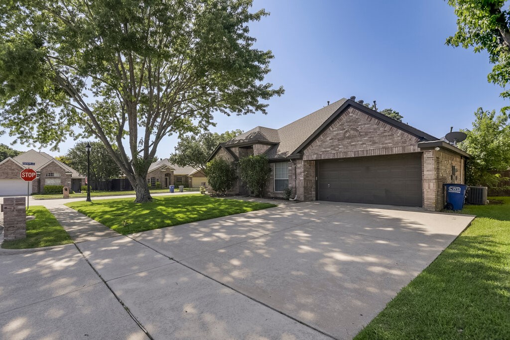 1718 Falcon Drive Corinth TX 76210