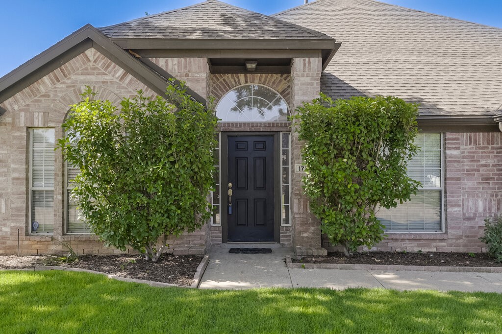1718 Falcon Drive Corinth TX 76210