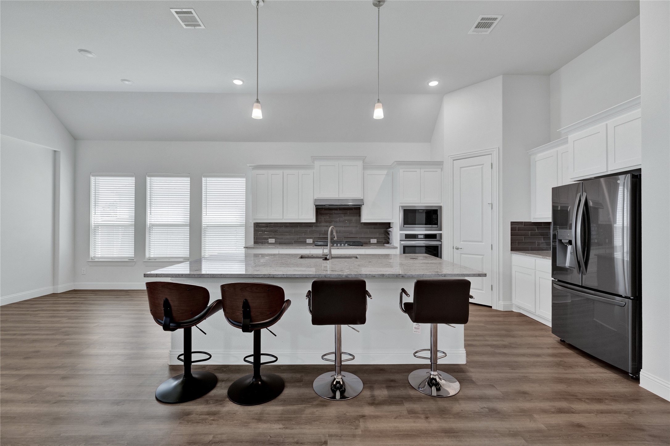 2307 Sam Street Mansfield TX 76063