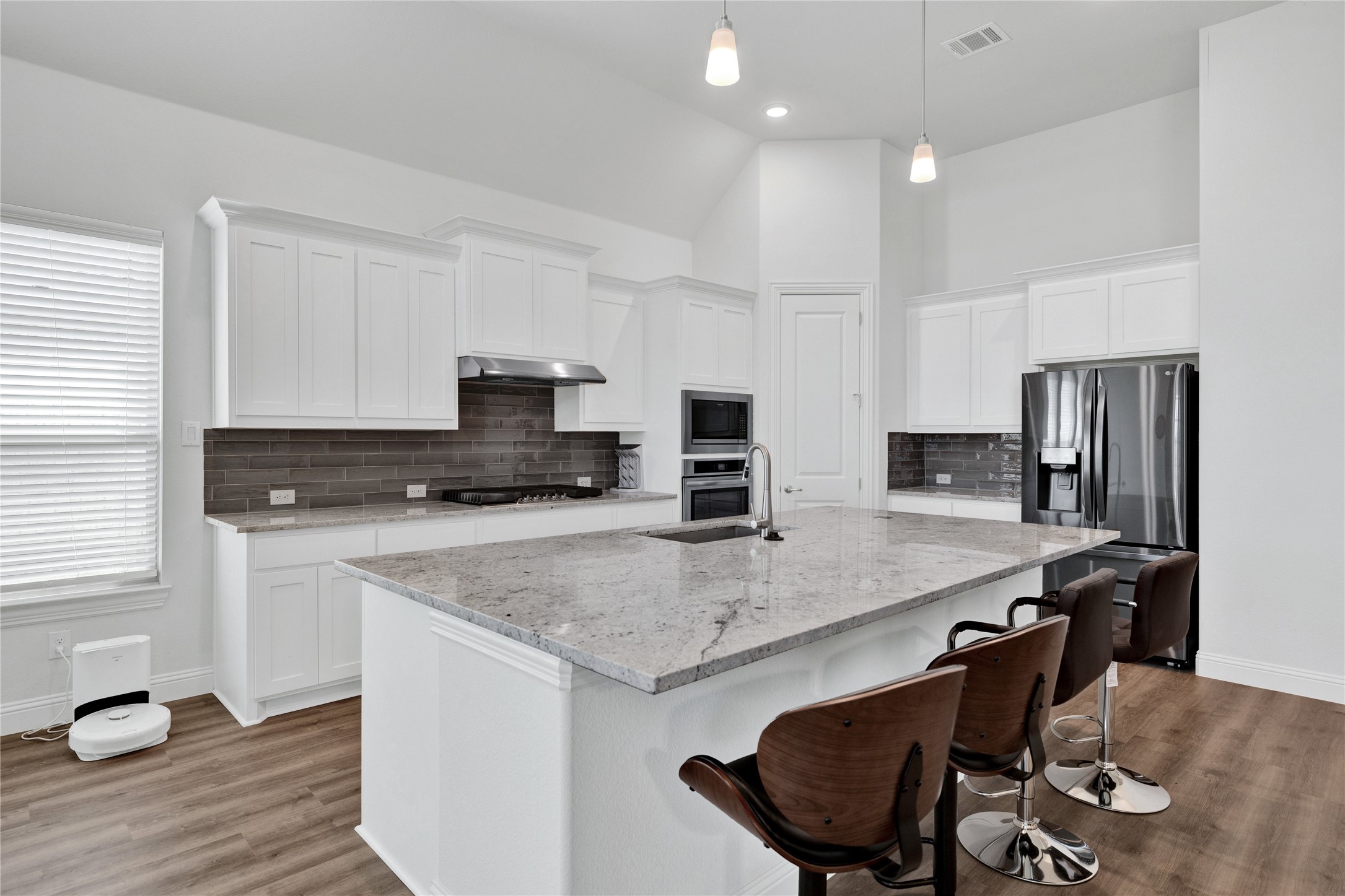 2307 Sam Street Mansfield TX 76063