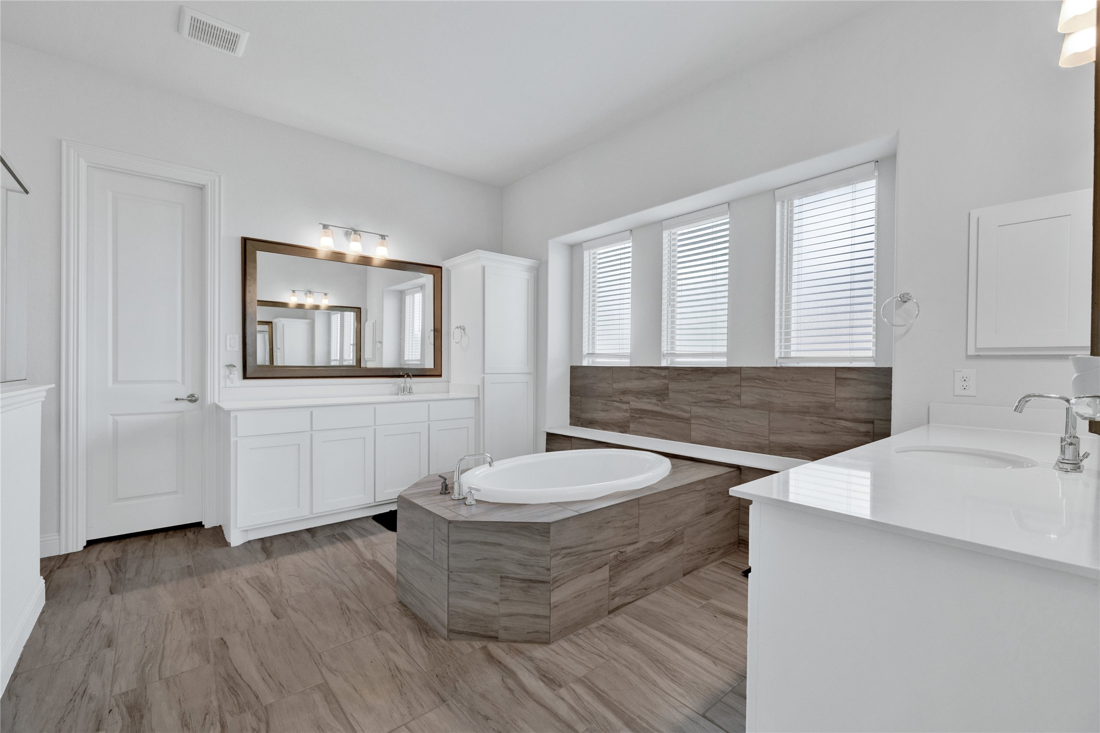 2307 Sam Street Mansfield TX 76063