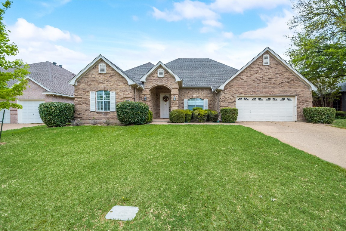 7017 Brierhill Court Fort Worth TX 76132