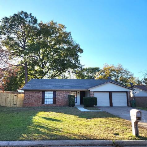 3430 Dovecreek Drive Arlington TX 76016