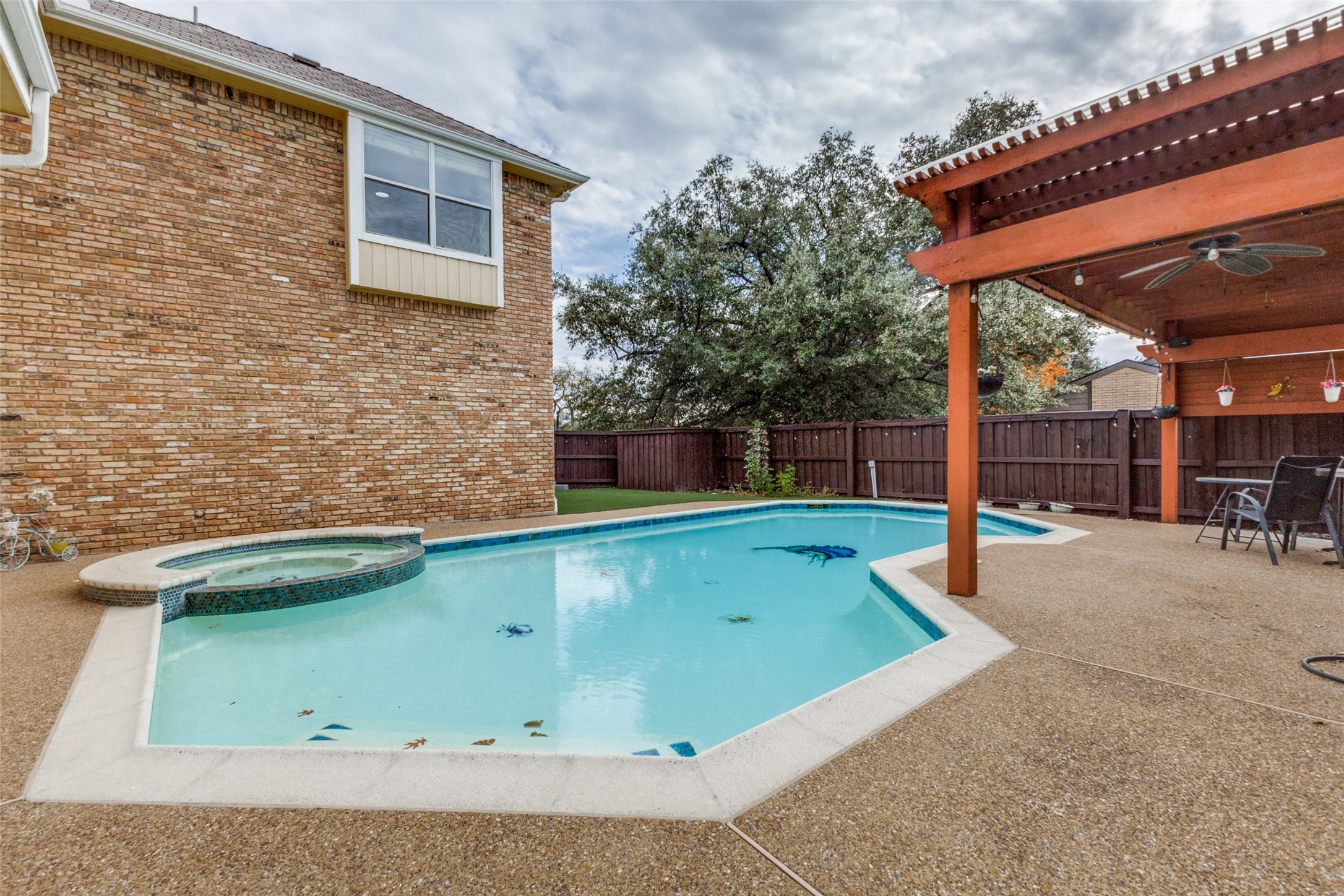 5738 Deseret Trail Dallas TX 75252