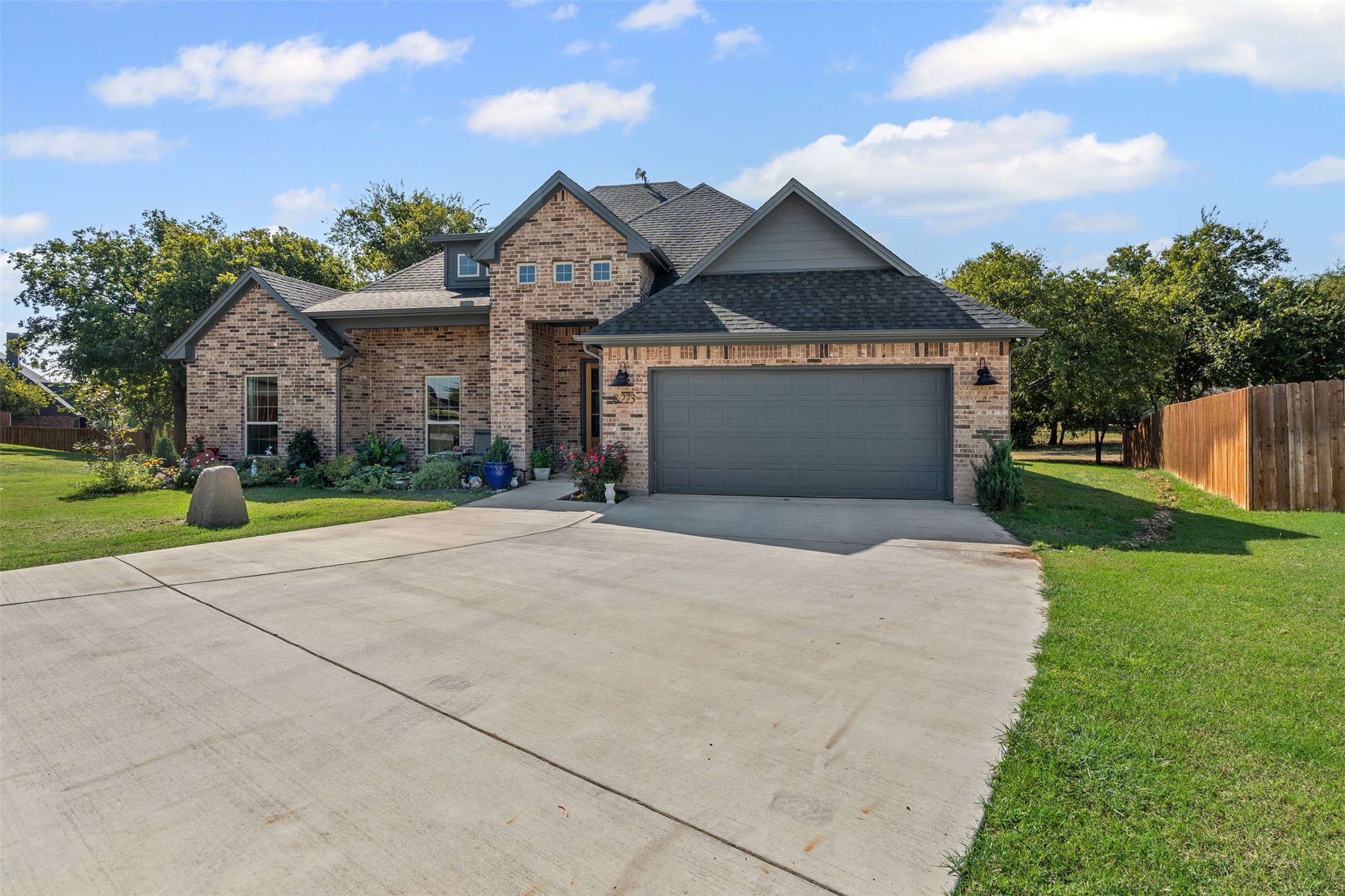 8223 Loar Court Fort Worth TX 76126