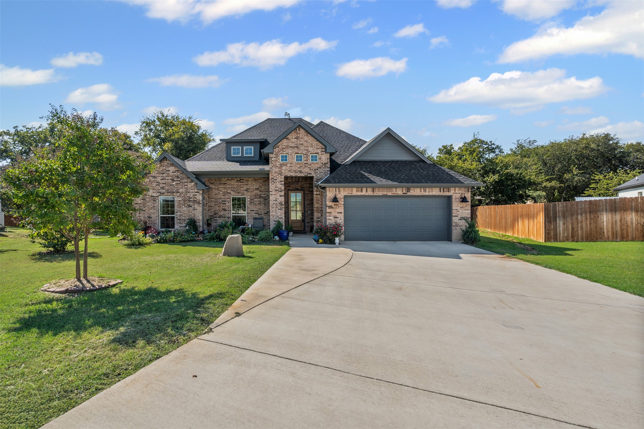 8223 Loar Court Fort Worth TX 76126