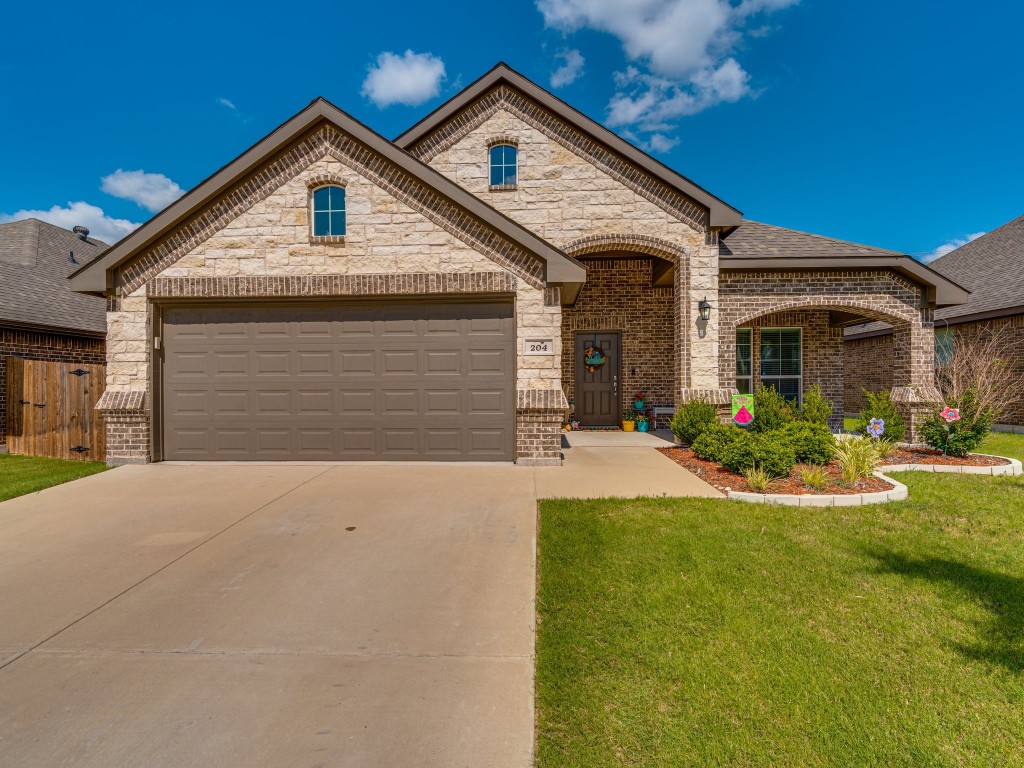 204 Colter Drive Waxahachie TX 75167