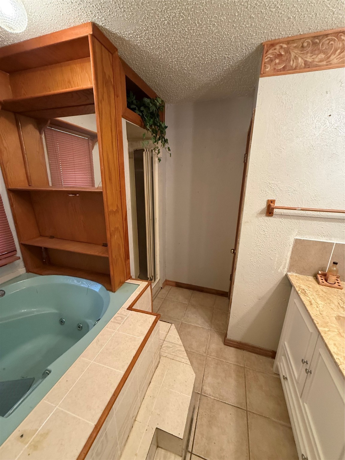 1393 NE County Road 2120 Road NE Powell TX 75153