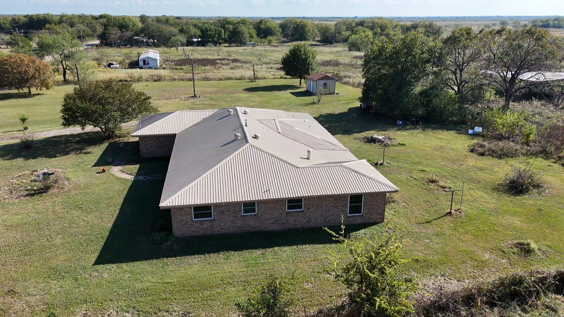 1393 NE County Road 2120 Road NE Powell TX 75153