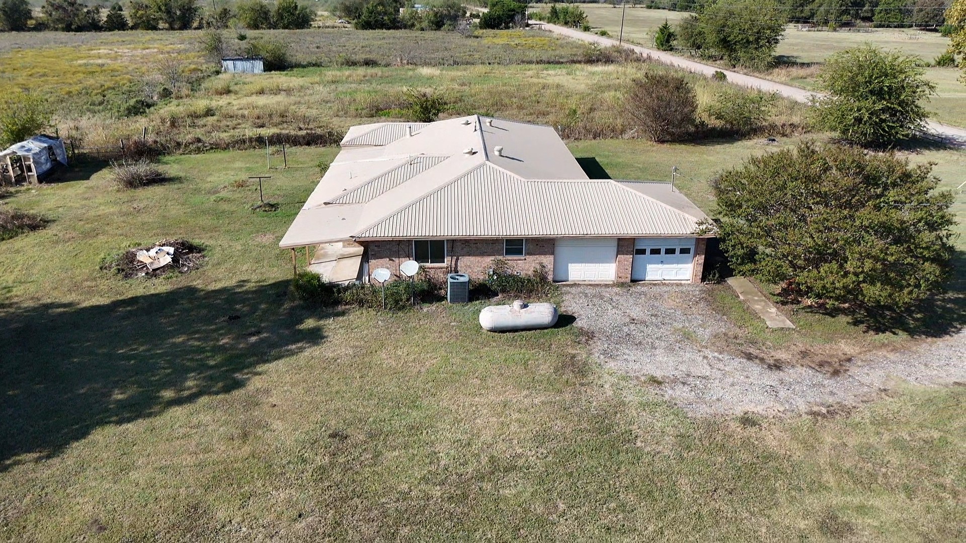1393 NE County Road 2120 Road NE Powell TX 75153