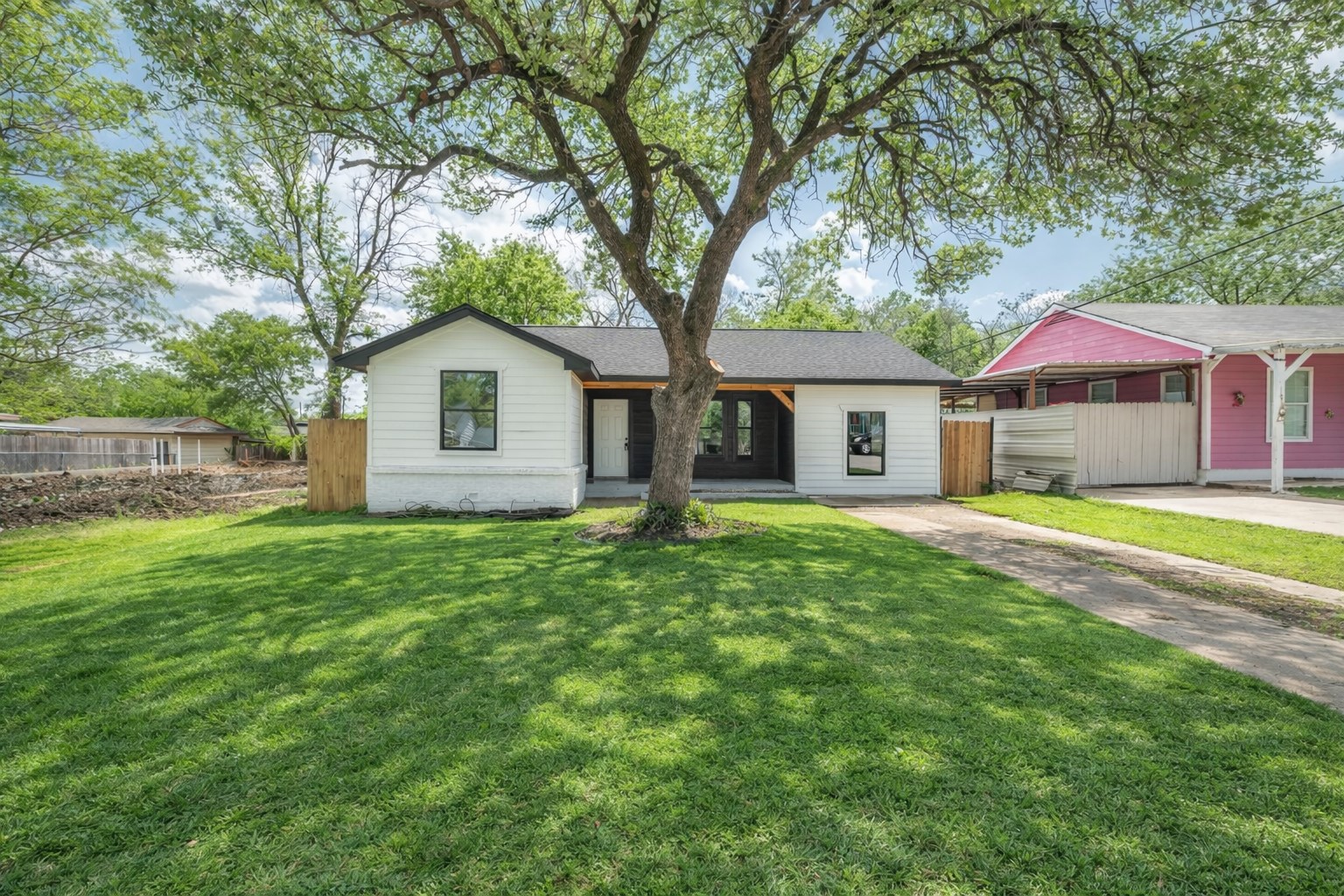 5620 Hiett Court Fort Worth TX 76112