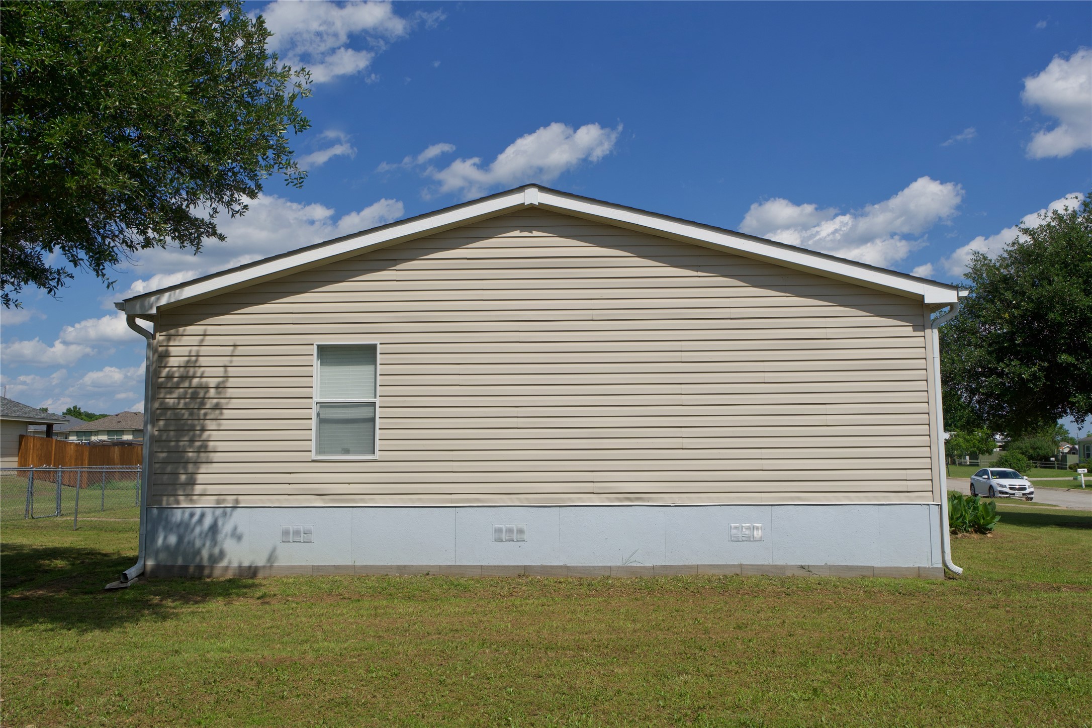115 Candlewood Circle Gainesville TX 76240