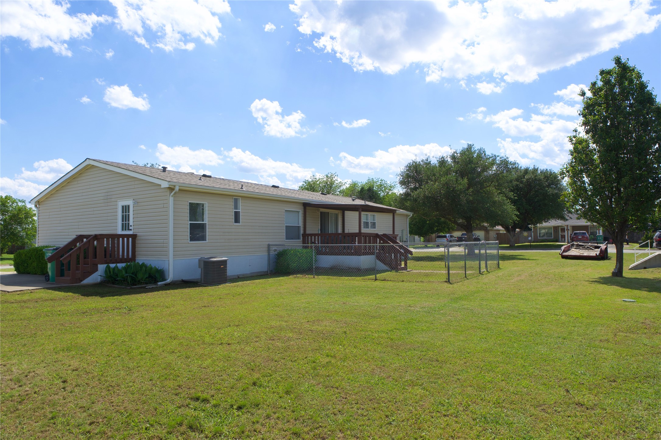 115 Candlewood Circle Gainesville TX 76240