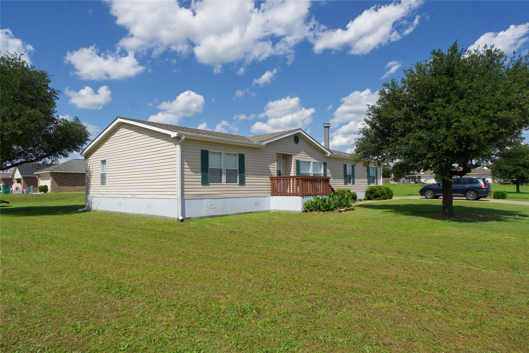 115 Candlewood Circle Gainesville TX 76240
