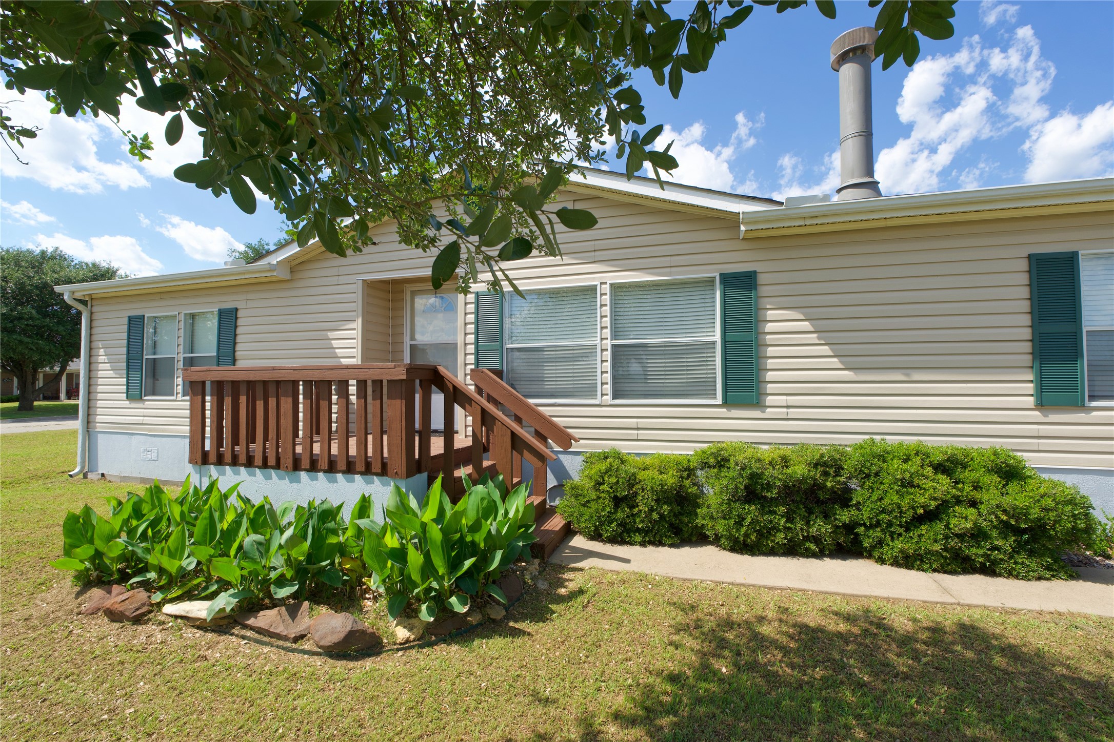 115 Candlewood Circle Gainesville TX 76240