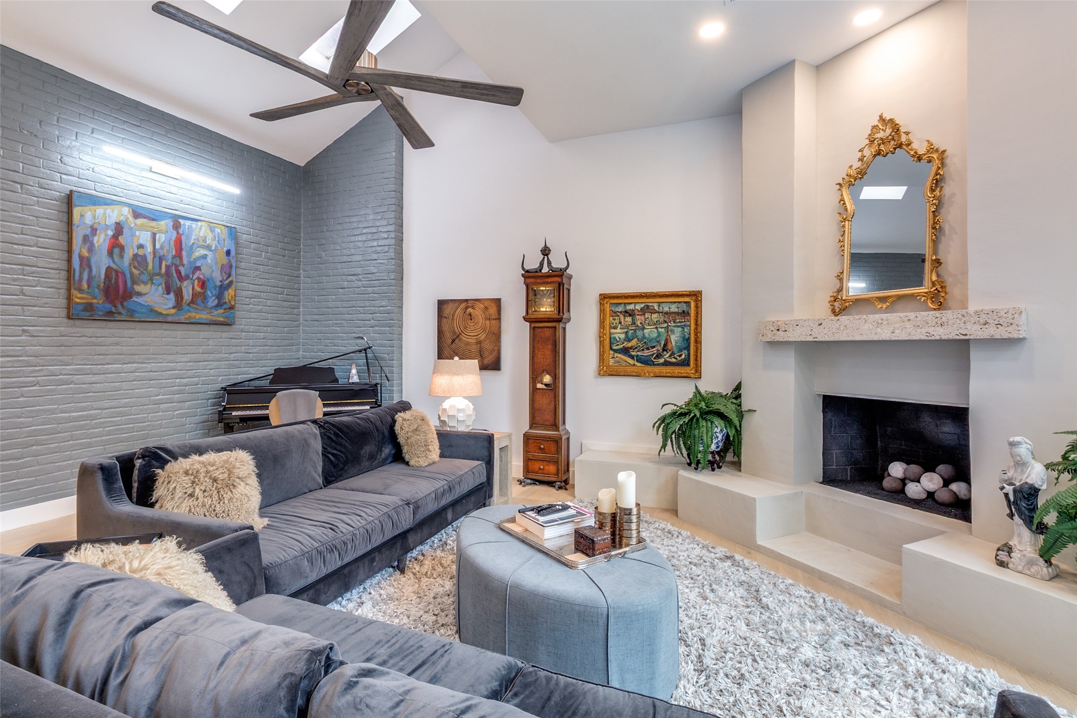 947 Easton Place Dallas TX 75218