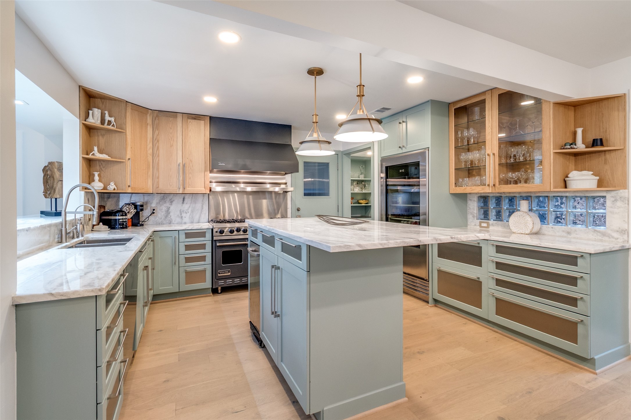 947 Easton Place Dallas TX 75218