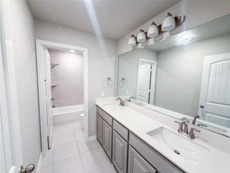 7305 Howling Coyote Lane Fort Worth TX 76131