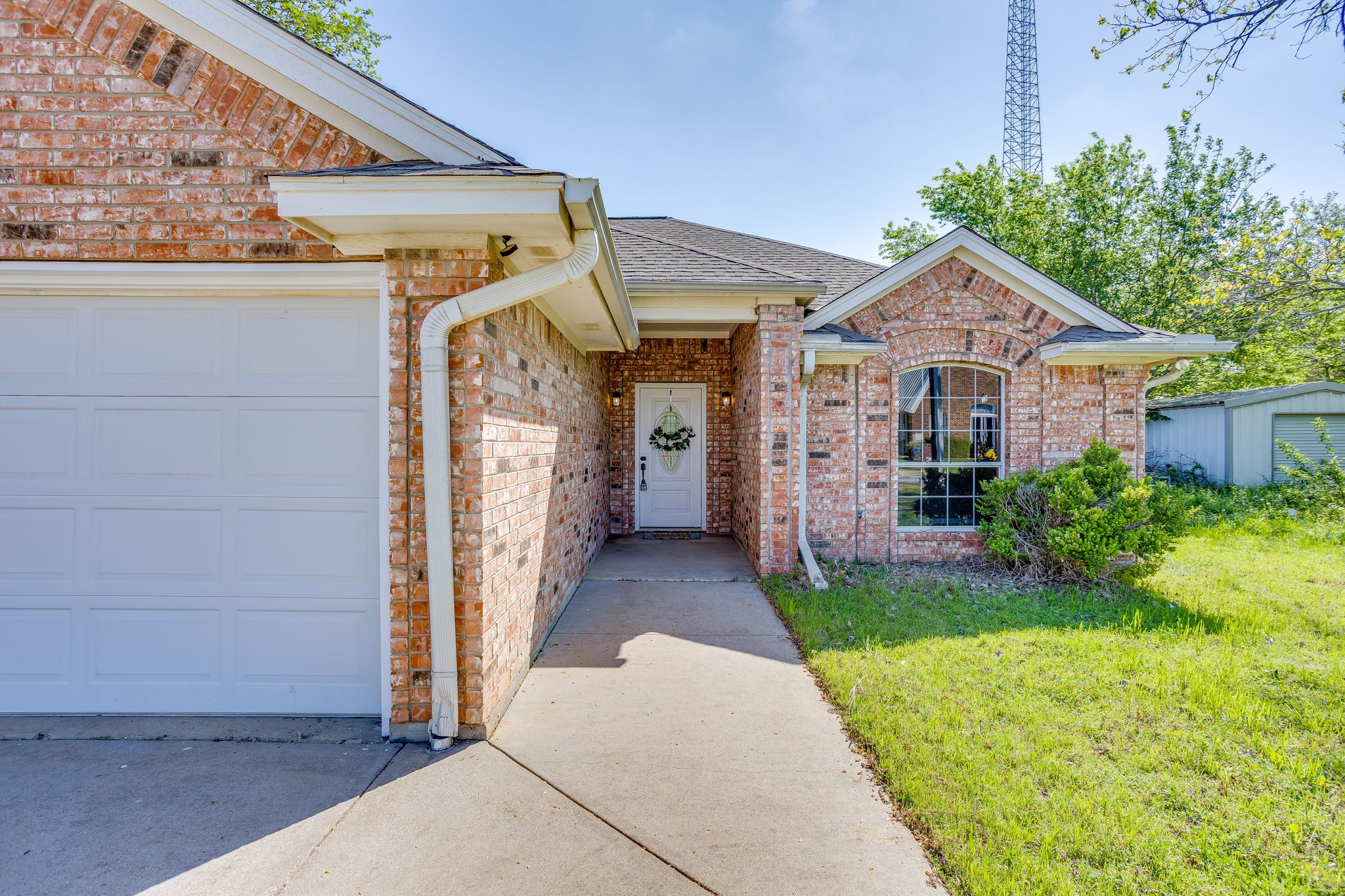 108 S Douglas Street Covington TX 76636