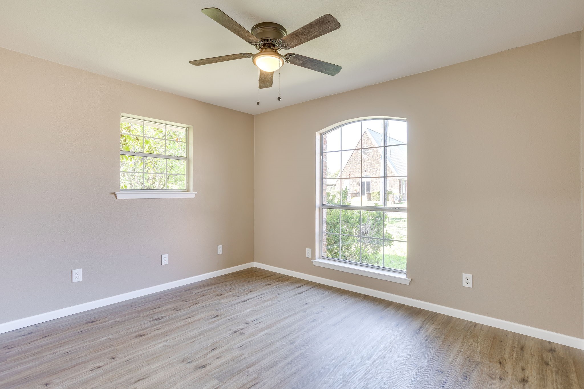 108 S Douglas Street Covington TX 76636
