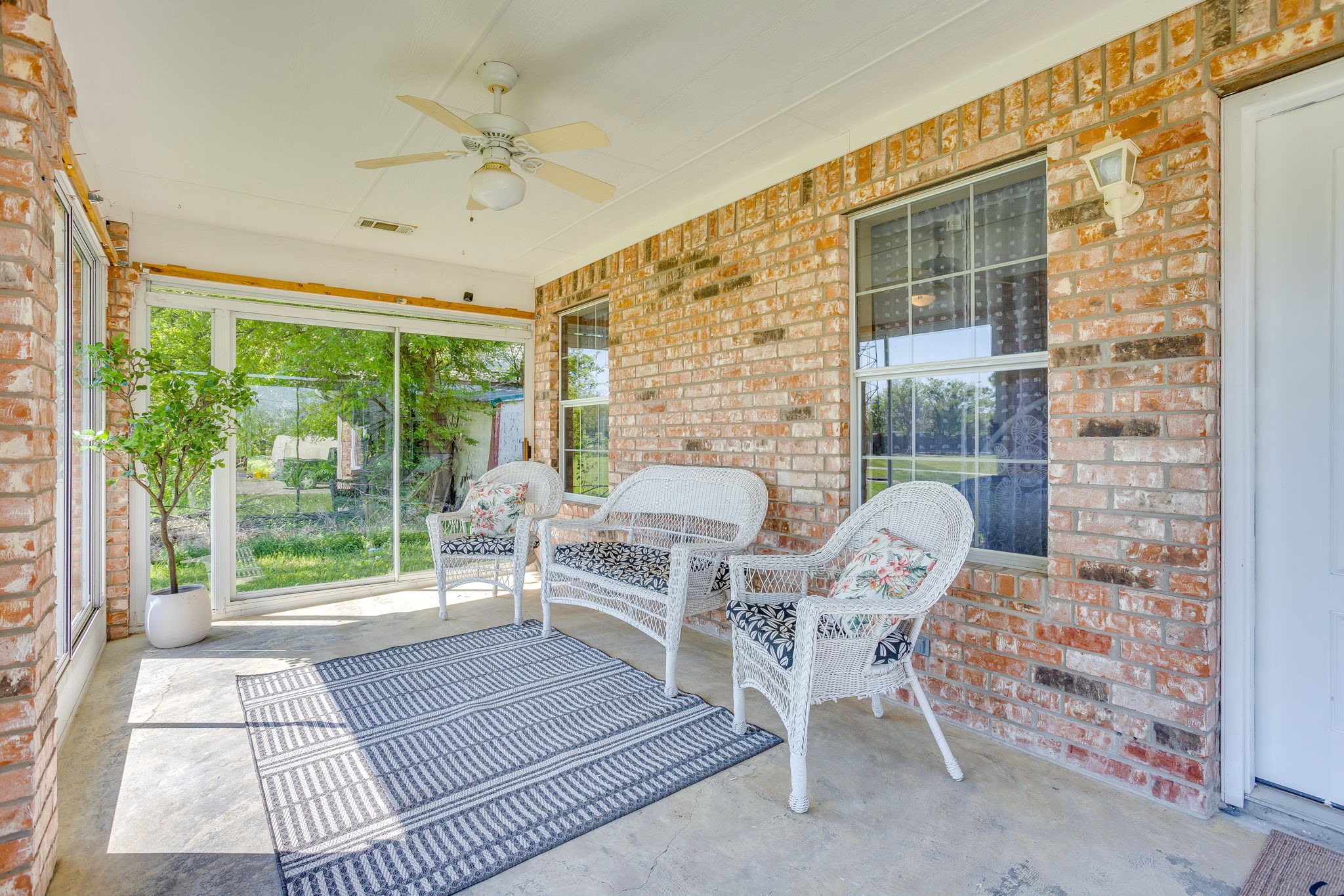 108 S Douglas Street Covington TX 76636