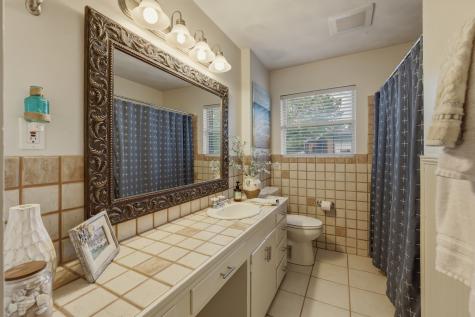 2367 Rockyglen Drive Dallas TX 75228