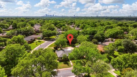 2367 Rockyglen Drive Dallas TX 75228