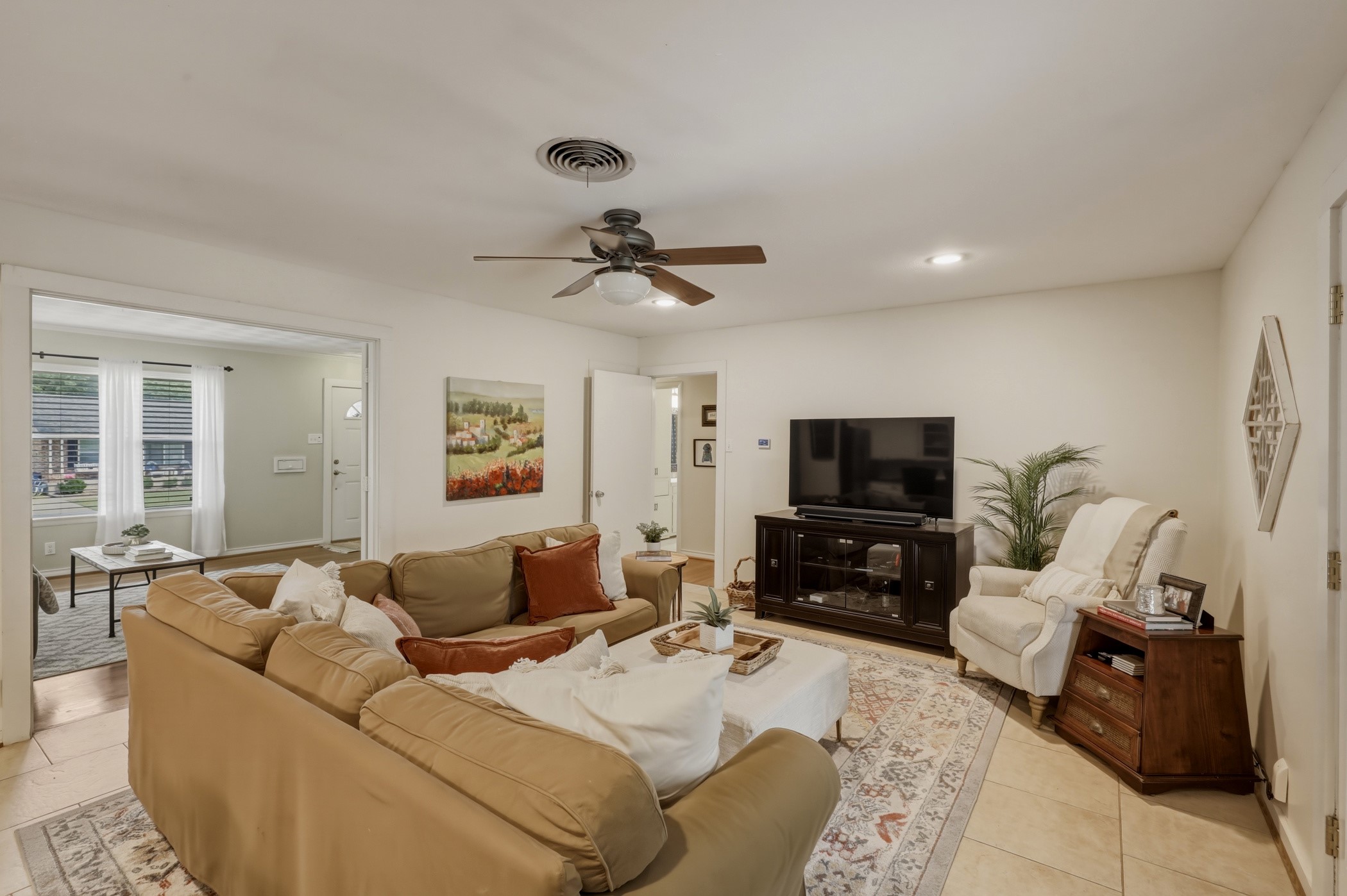 2367 Rockyglen Drive Dallas TX 75228