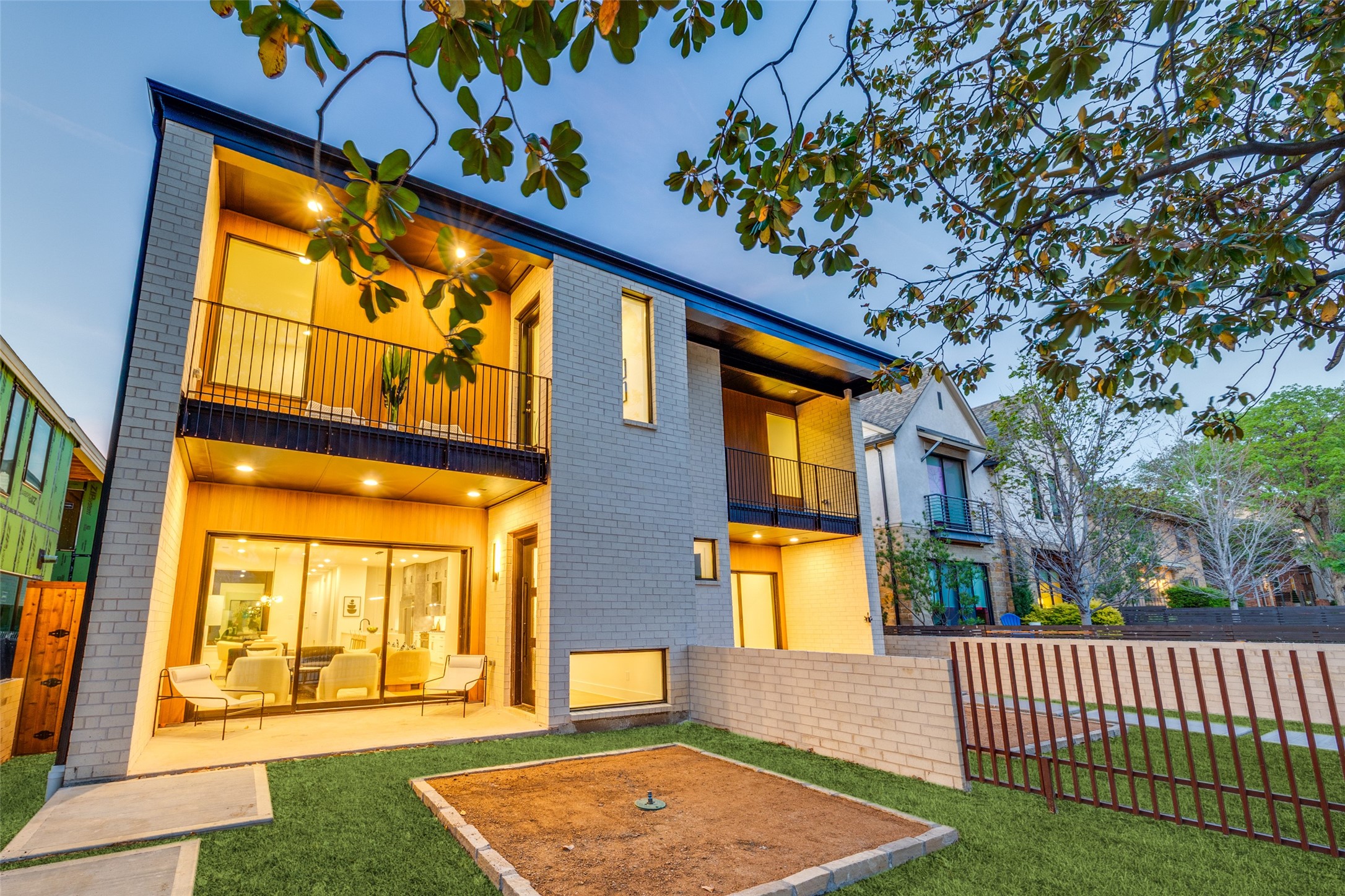 5443 Ellsworth Dallas TX 75206