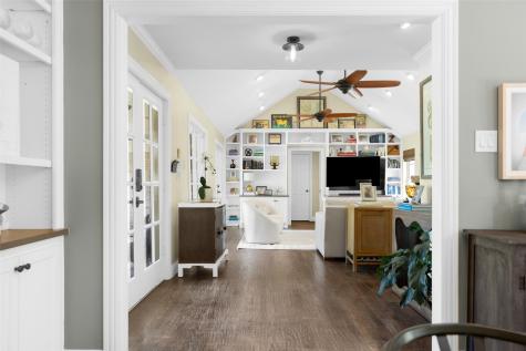3856 Shorecrest Drive Dallas TX 75209