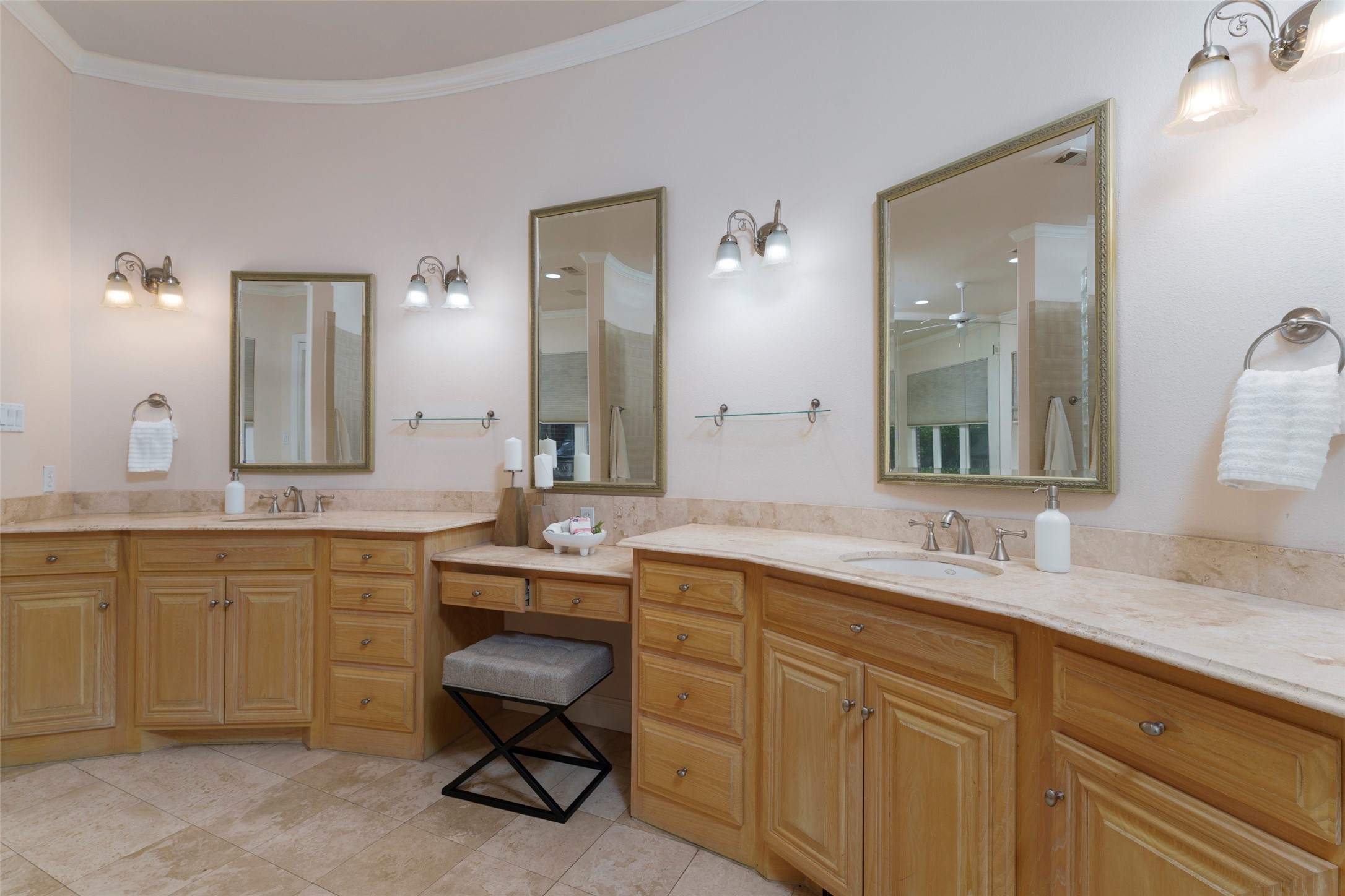 2639 Hemingway Court Arlington TX 76006