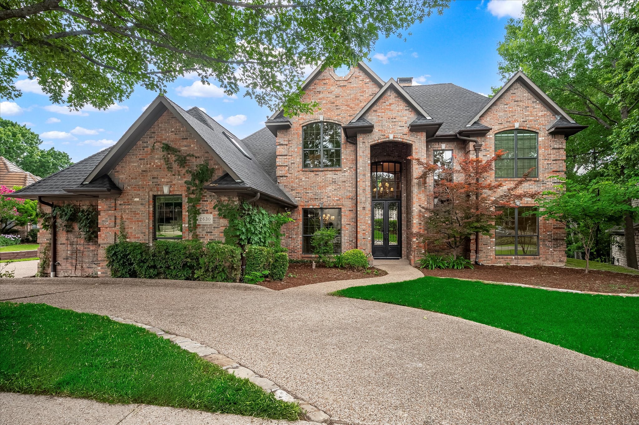 2630 Woods Lane Garland TX 75044
