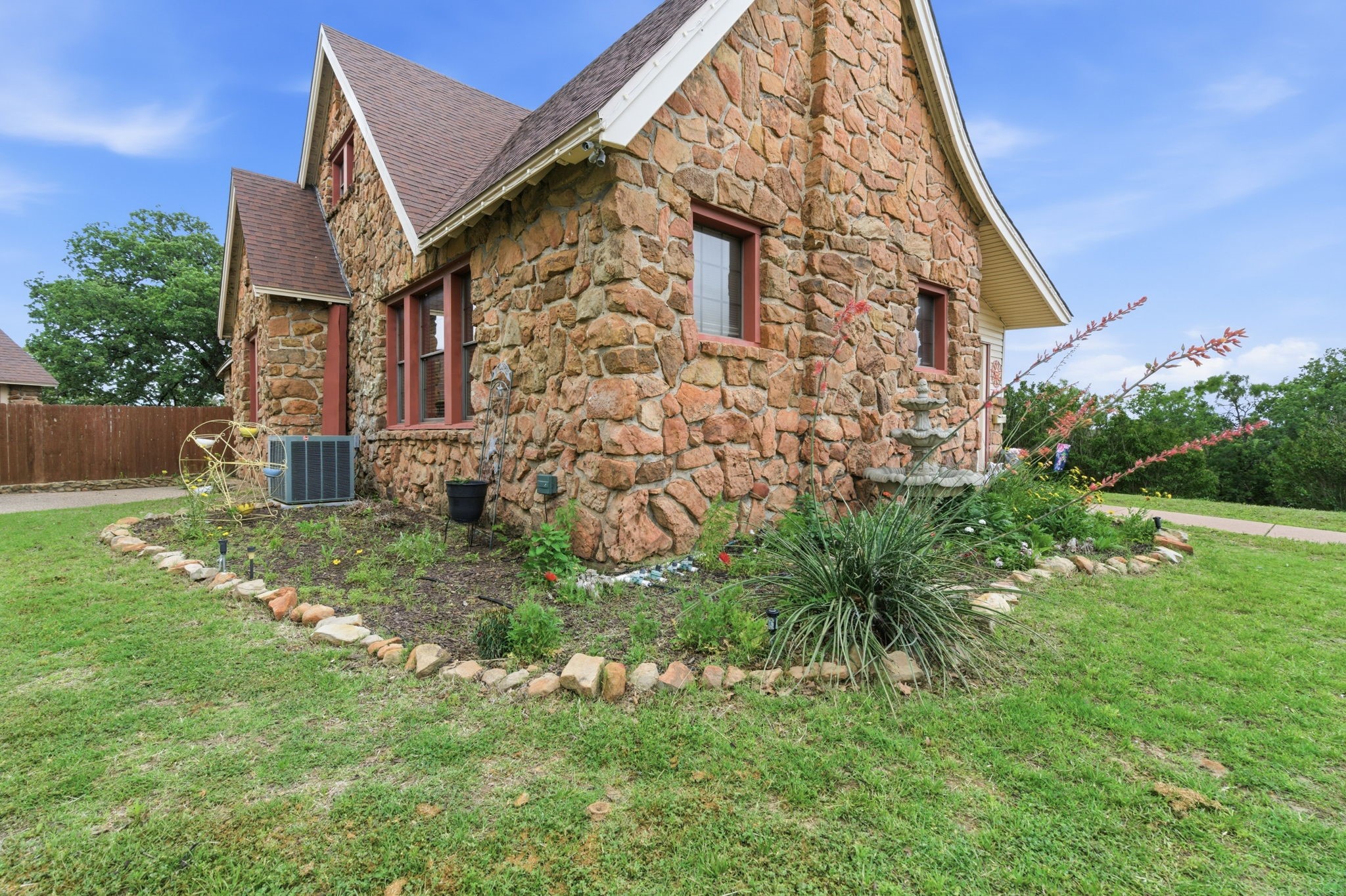 514 S Dixie Street Eastland TX 76448