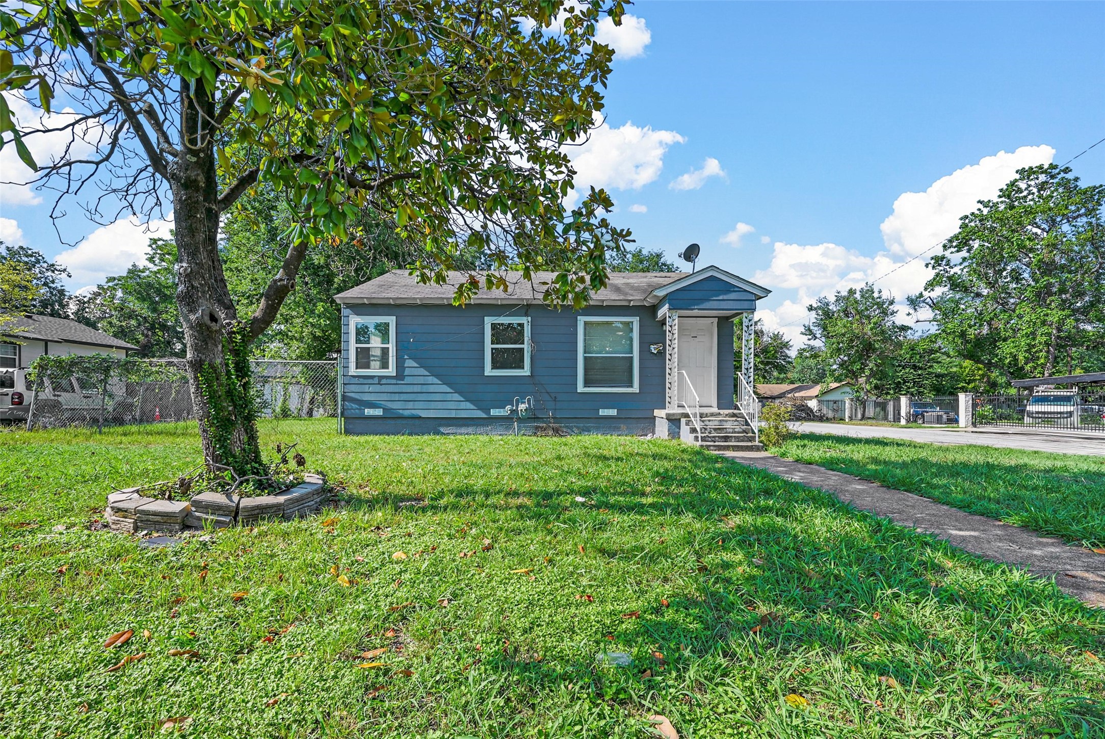 1548 Maple Drive Garland TX 75042