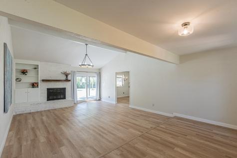 8224 Pearl Street North Richland Hills TX 76180