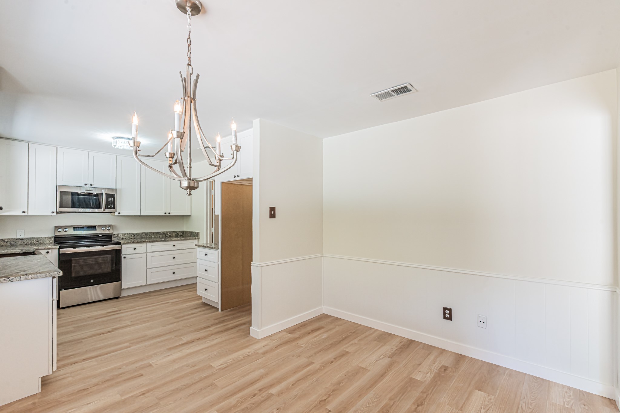 8224 Pearl Street North Richland Hills TX 76180