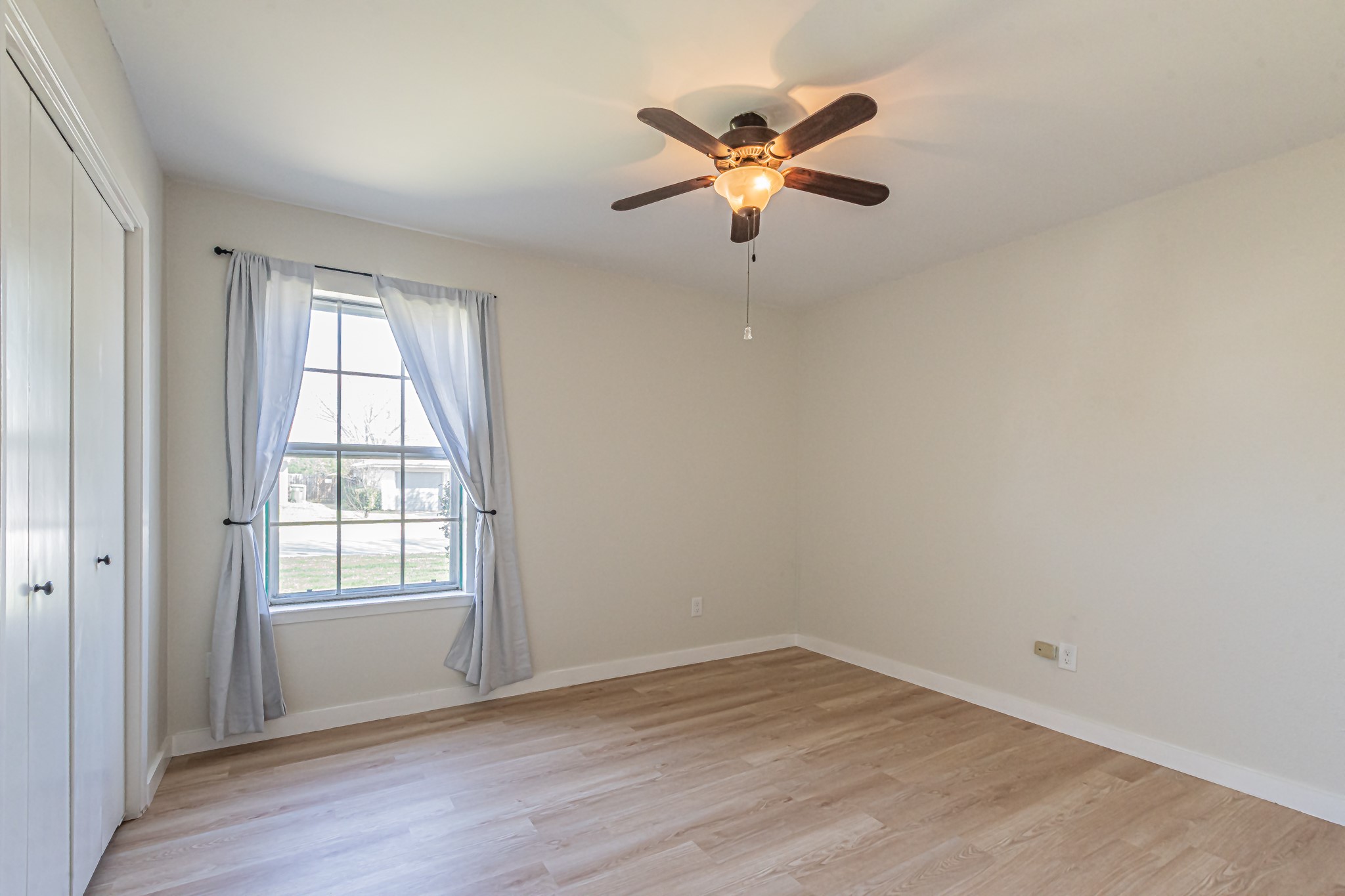 8224 Pearl Street North Richland Hills TX 76180
