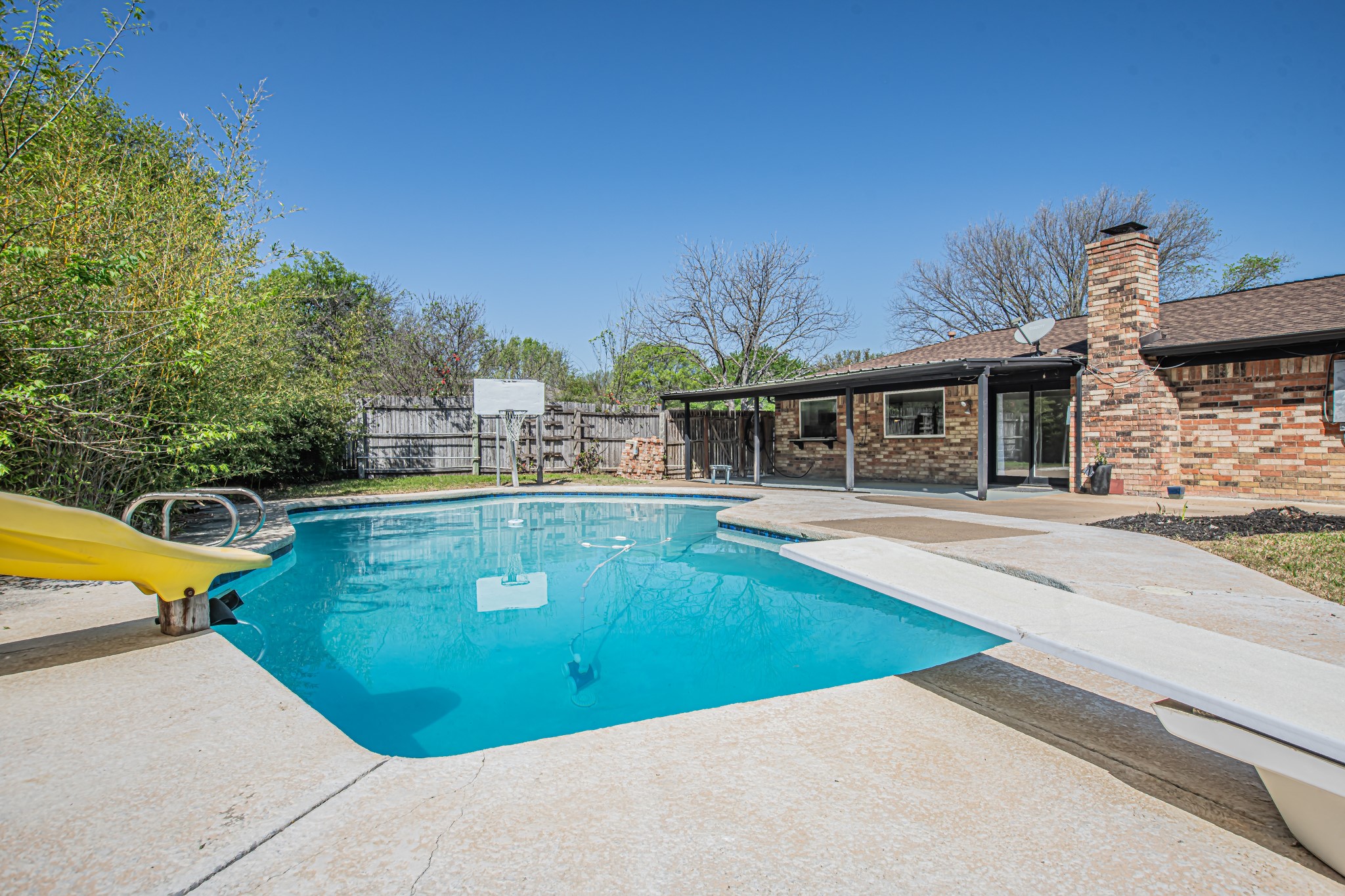 8224 Pearl Street North Richland Hills TX 76180