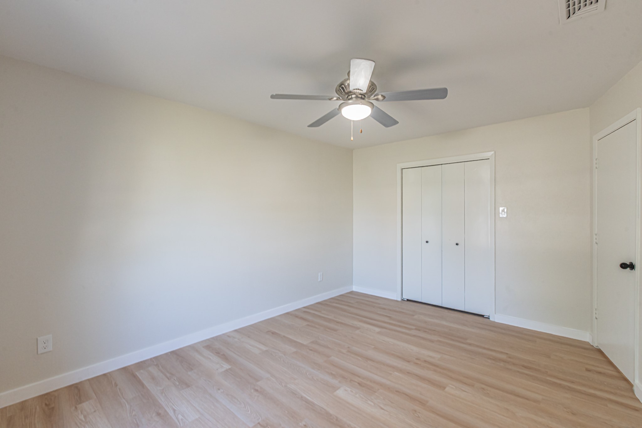 8224 Pearl Street North Richland Hills TX 76180